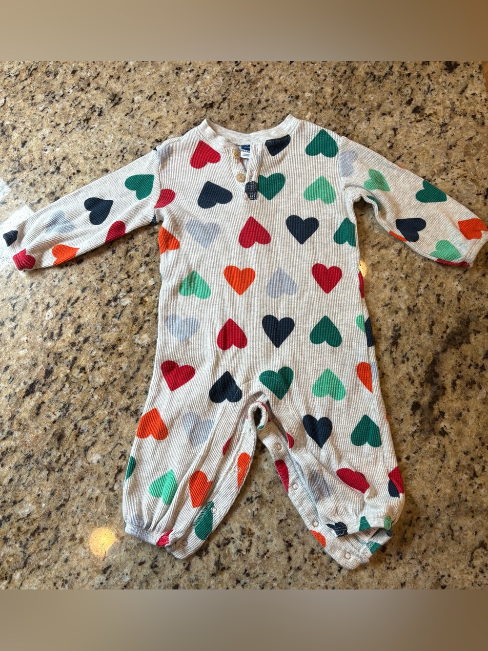 Old Navy Heart Long-Sleeve Waffle Knit Henley One-Piece Baby- 12-18 Months